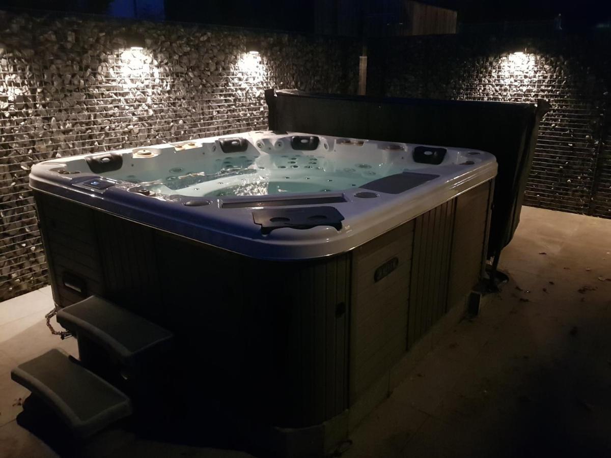 Vila Hier Begint Den Hemel. Beffe Exteriér fotografie